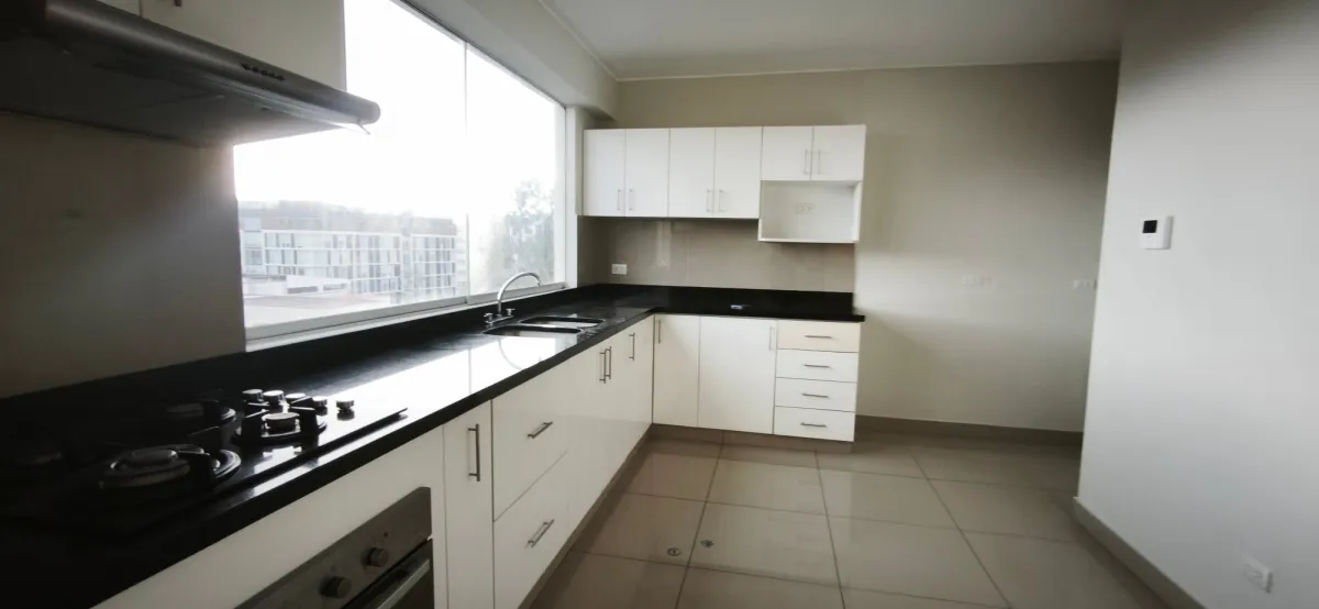 Exclusivo departamento de 160m² en alquiler con doble balcón, 03 dormitorios con baño propio; ubicación inmejorable - foto 5